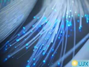 ZVJEZDANO NEBO S EFEKTOM TREPERENJA 250 OPTIČKIH VLAKANA RGBW LED GENERATOR